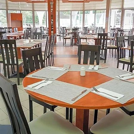 Laguna Hotel 4*