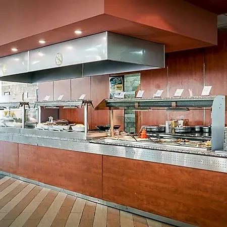 Laguna Hotel 4*